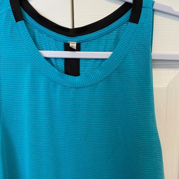 Men’s Size M Lululemon top - Picture 3 of 7